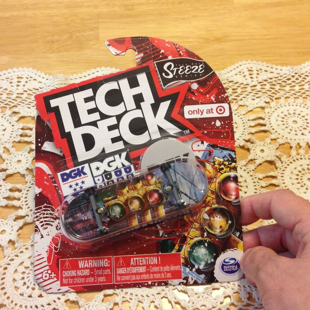 Tech Deck DGK Steeze Spin Master Series Fingerboard  Toy, Collectible
